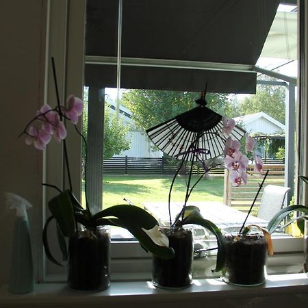 Private Room For Rent In A Villa With Garden View Älmhult Eksteriør billede